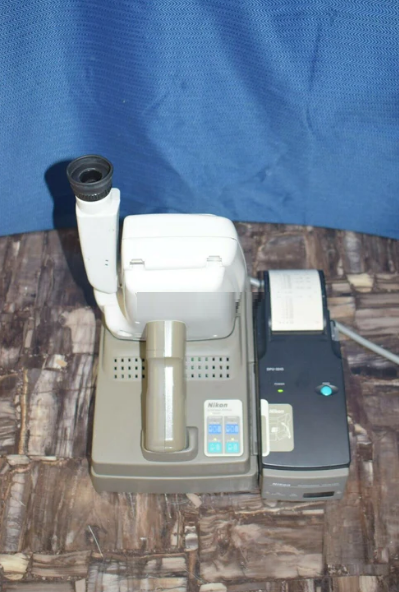 Nikon, Righton Retinomax 2