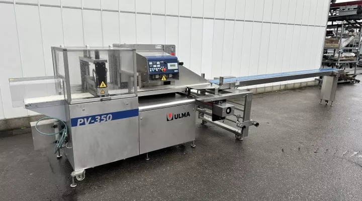 Ulma PV-350  flow pack machine