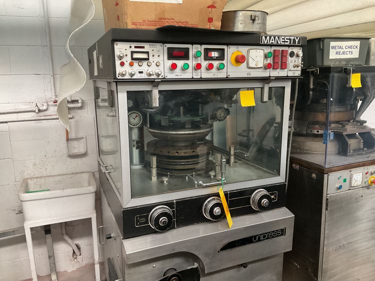 Manesty Unipress Rotating Tablet Press