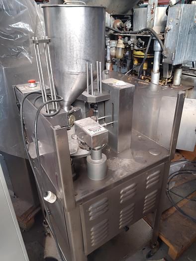 Autoprod 2000, Fill and Seal Cup filler