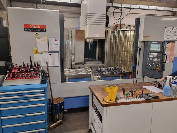 Mazak VTC 300 C II Machining Center 3 Axis
