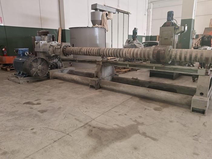Tecnova extruder 160 mm 37 L/D screw