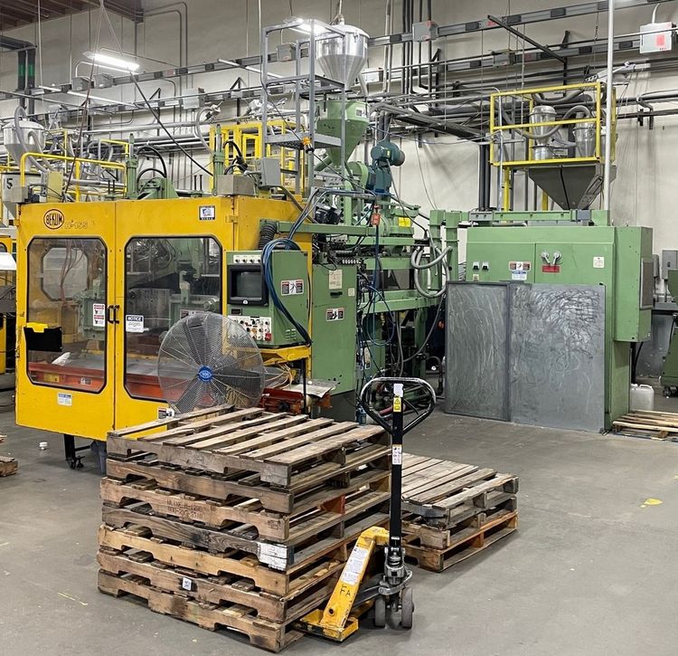 Bekum H-155 Continuous Extrusion Shuttle Style Blow Molder