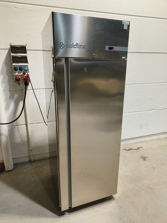 Coldline A70/1NE, Refrigerator