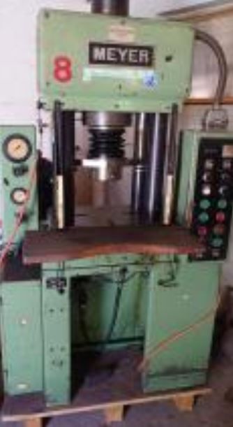 Meyer 30T Hydraulic press