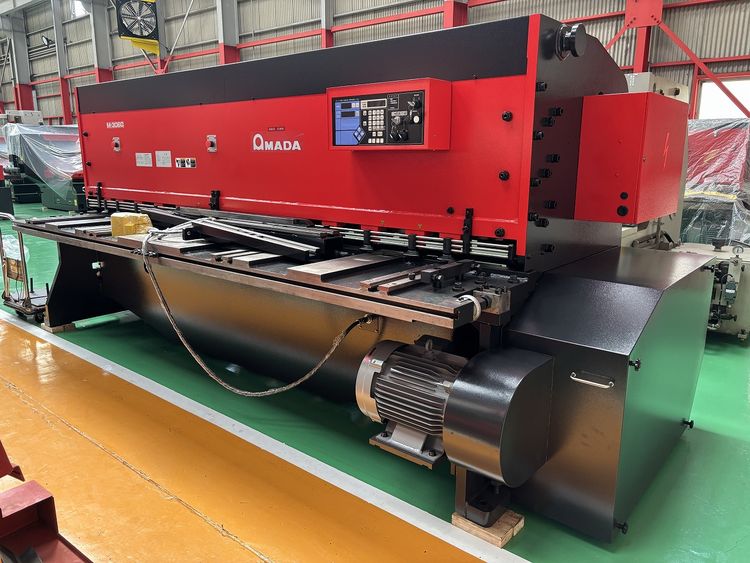 Amada M3060
