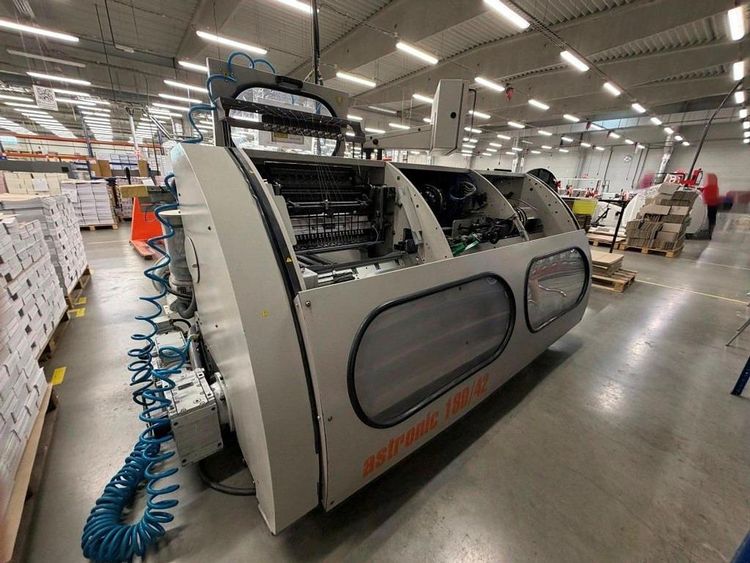 Meccanotecnica ASTRONIC 180 Thread Sewing Machine