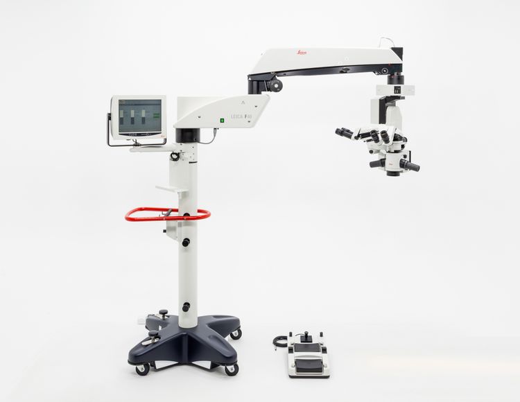 Leica M844 F40 ophthalmic surgical microscope