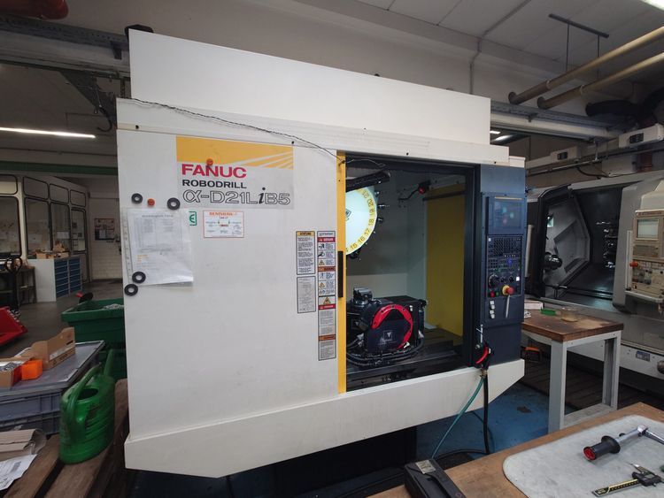 Fanuc Robodrill Alpha-D21LiB5 5 Axis