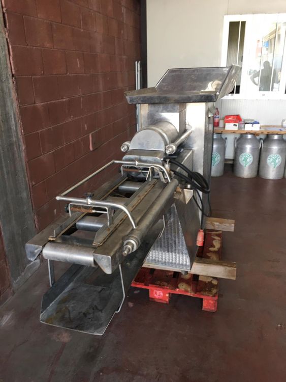 DMS Semi-automatic roll butter forming machine