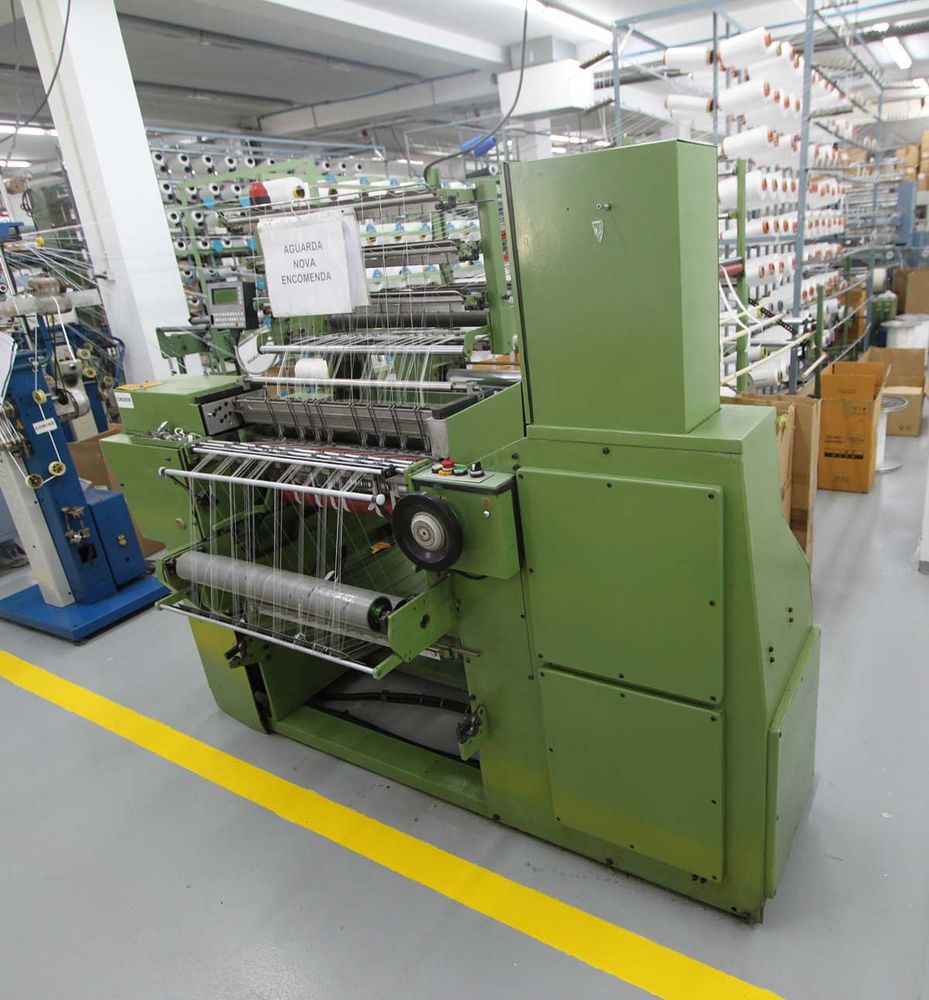 COMEZ 609 Crocheting machine 1995 - Textile Machinery