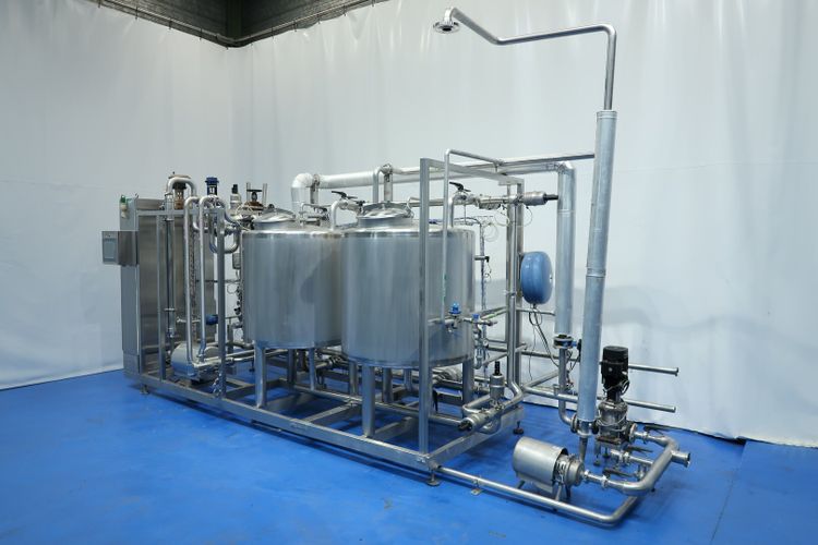 APV Complete skid mounted automatic CIP system