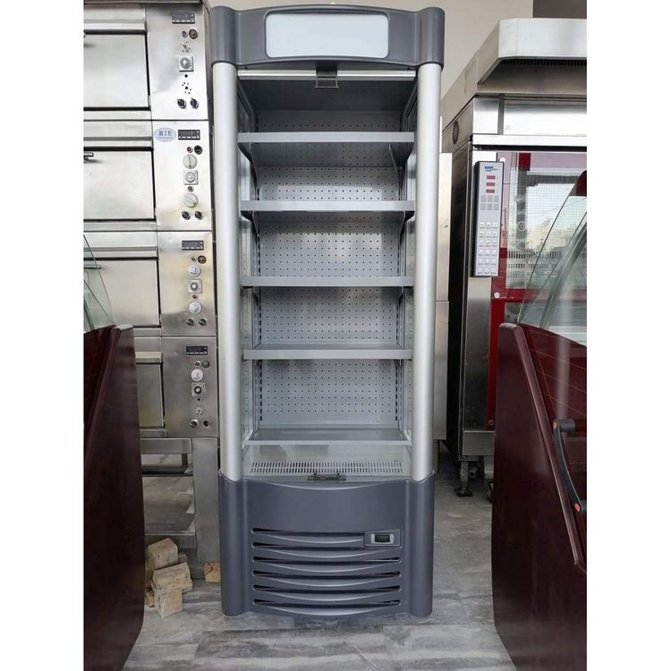 Soft drink and salad refrigerator