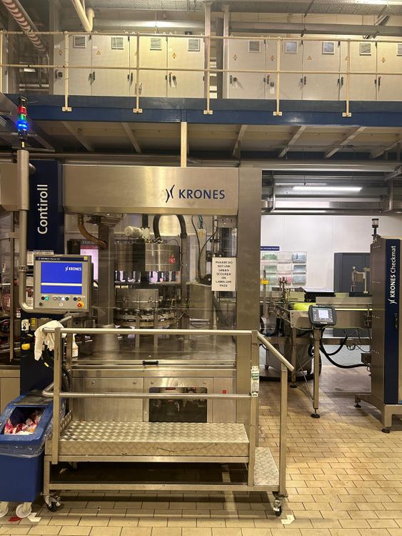 Krones Labeller and bottle dryer