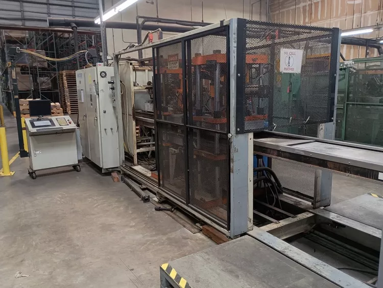 Sencorp 2200  Inline Thermoformers