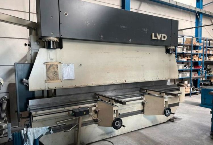 LVD PPEB 150/40mnc 4-meter 150 Ton press brake