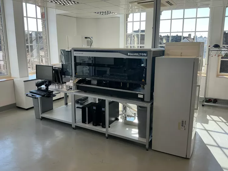 Online auction of pharmaceutical lab equipment due to closure of a R&D center