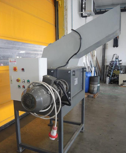 Isve 50 - 66 Granulator