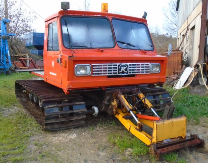 Kassbohrer, Pistenbully PB145D + set of parts