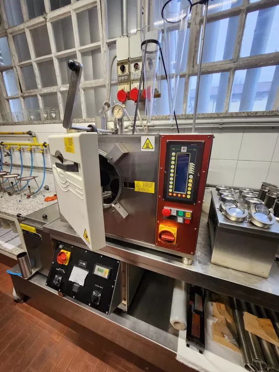 Gavazzi Infrared Lab. Dyeıng