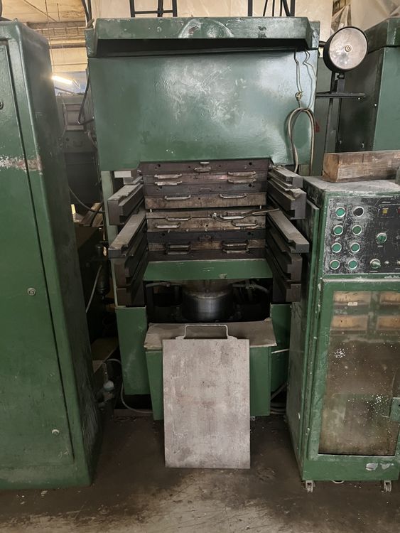 10158 Hydraulic presses
