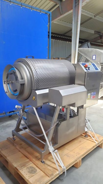 Metalbud Nowicki MA-200 PSCH cooled vacuum tumbler