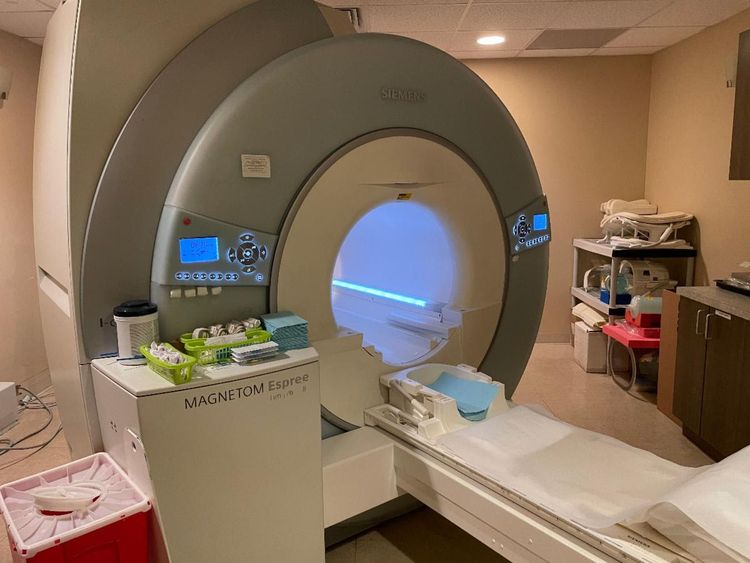 Siemens Espree 18CH MRI