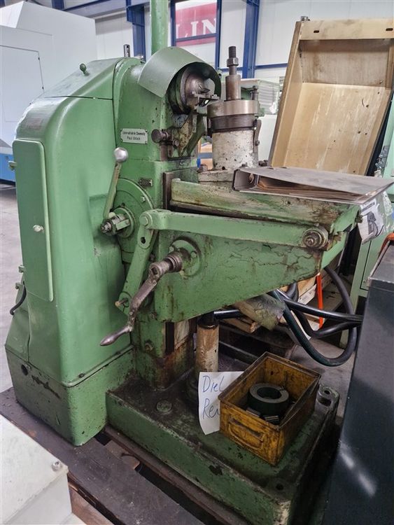 Uhlich AM6B Vertical Variable Speed