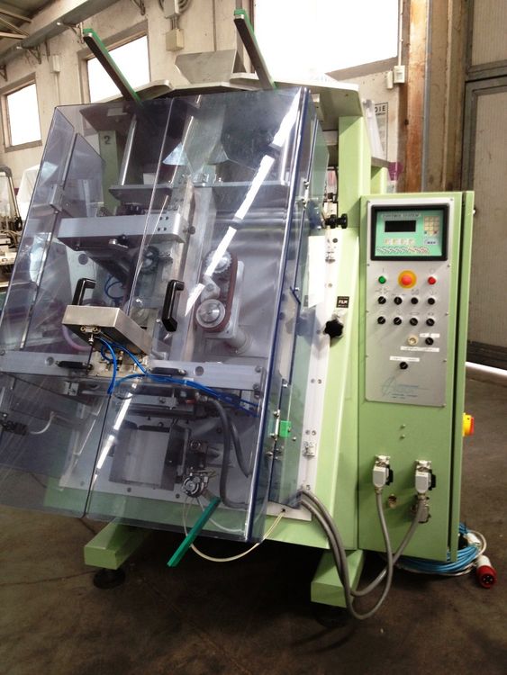 2 MBP CTC 400, VERTICAL FORM, FILL & SEAL MACHINE