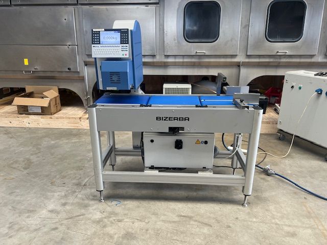 Bizerba GLM-Emaxx 40, Automatic Weigh- and Price Labeler