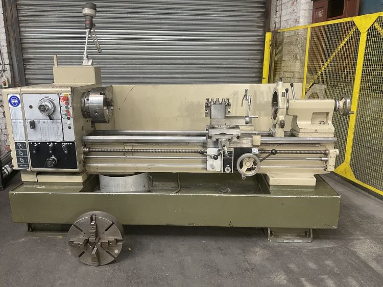 Harrison GAP BED CENTRE LATHE 1600 rpm M500