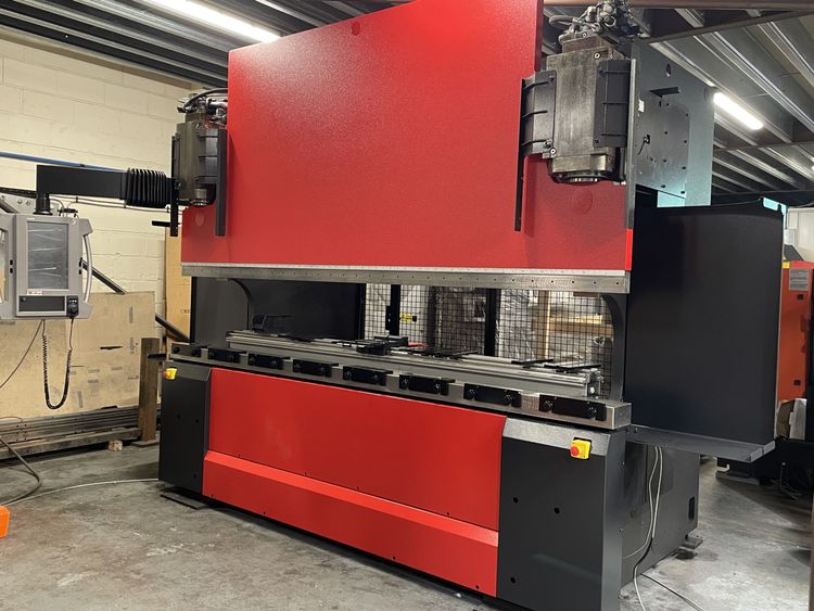 Amada HFE 3i 170t 3m, 8 axis Press Brake 170 tonnes