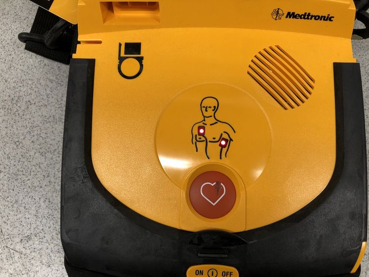 Medtronic Lifepak CR Plus Defibrillator