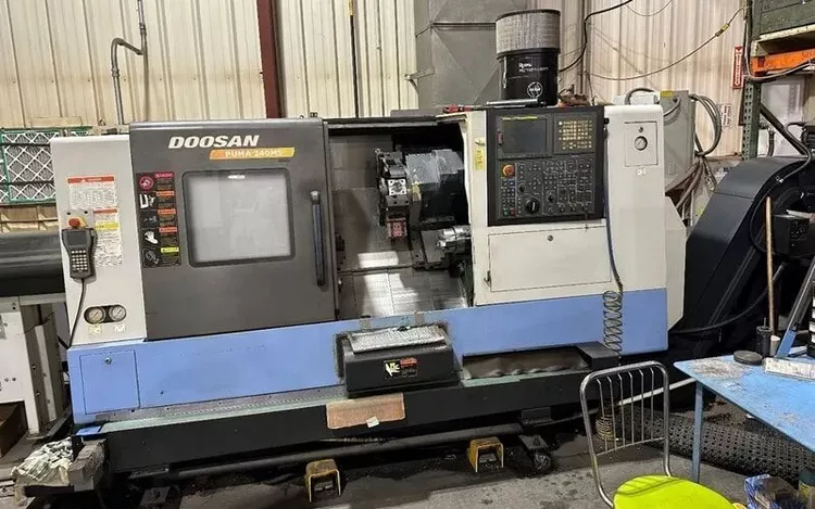 Doosan Fanuc 18i-TB CNC control 5000 RPM PUMA 240MS 4 Axis