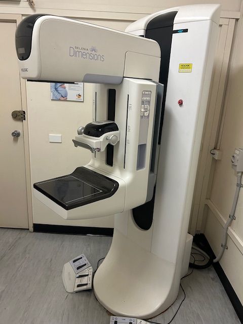 Hologic Dimensions 3D Tomo Mammo
