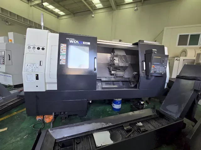 Hyundai Fanuc 2000 1/MIN Wia L400C 2 Axis