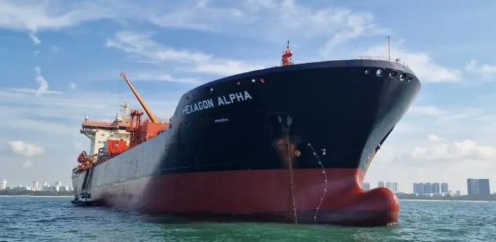 HEXAGON ALPHA ABT 36998 DWT ON 10.585 M DRAFT