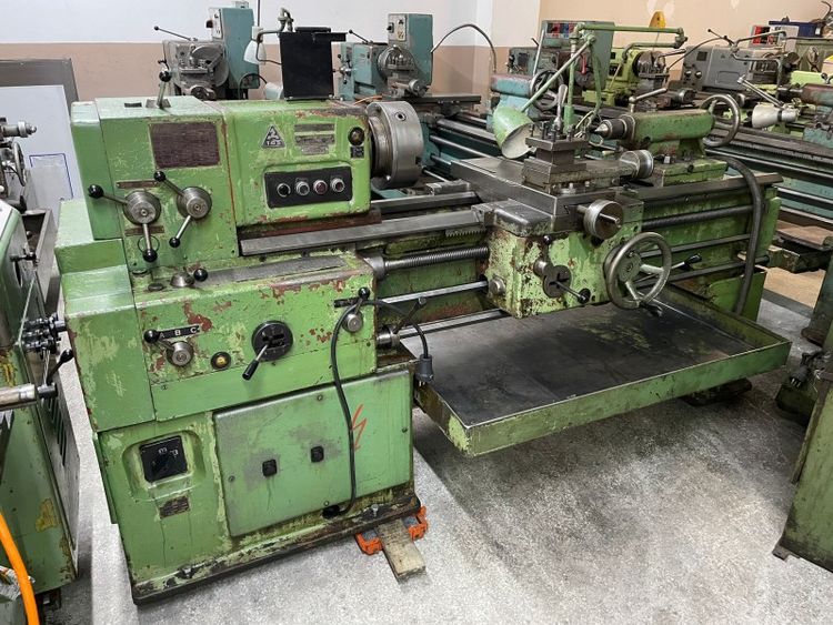 TOS ENGINE LATHE Variabl SN 40