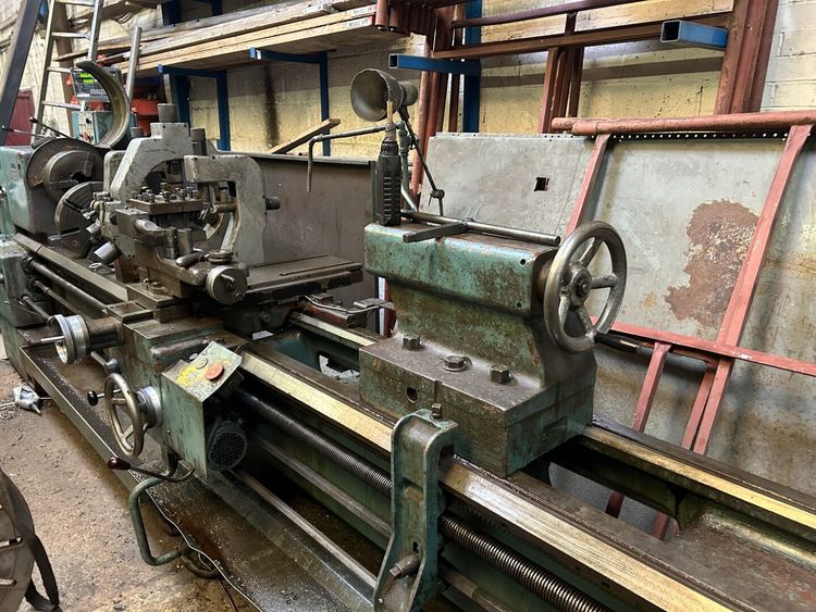 TOS GAP BED CENTRE LATHE 1000 rpm SN71C