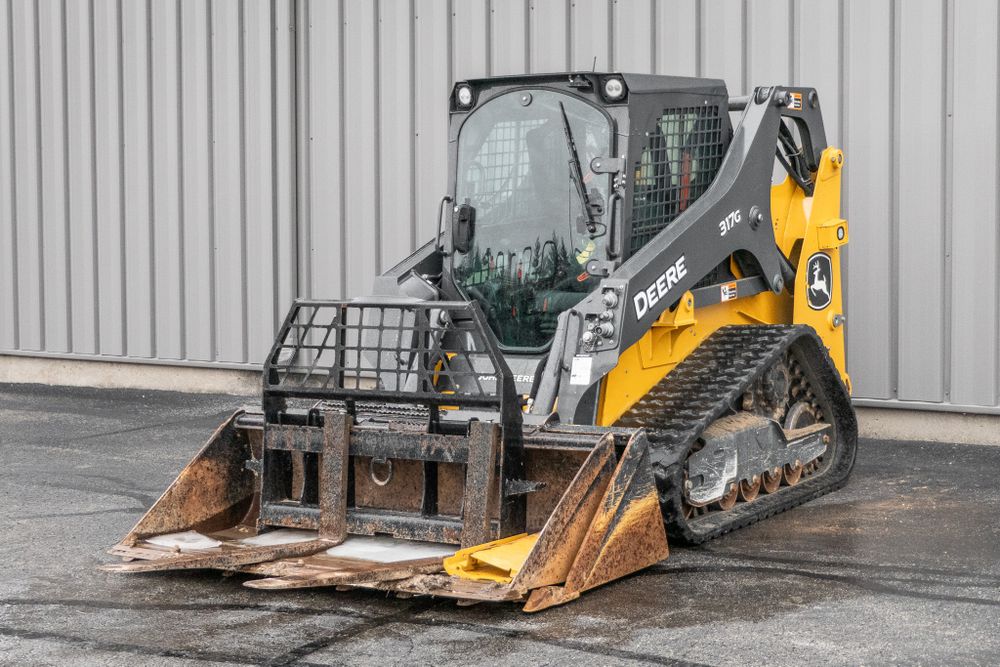 John Deere 317G Skid Steer Loader