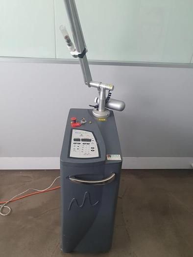 Hoya Con Bio Medlite C6 YAG Lasers