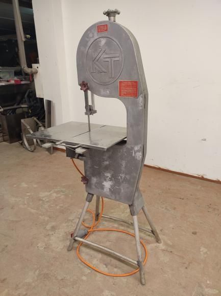 KT-325 band saw