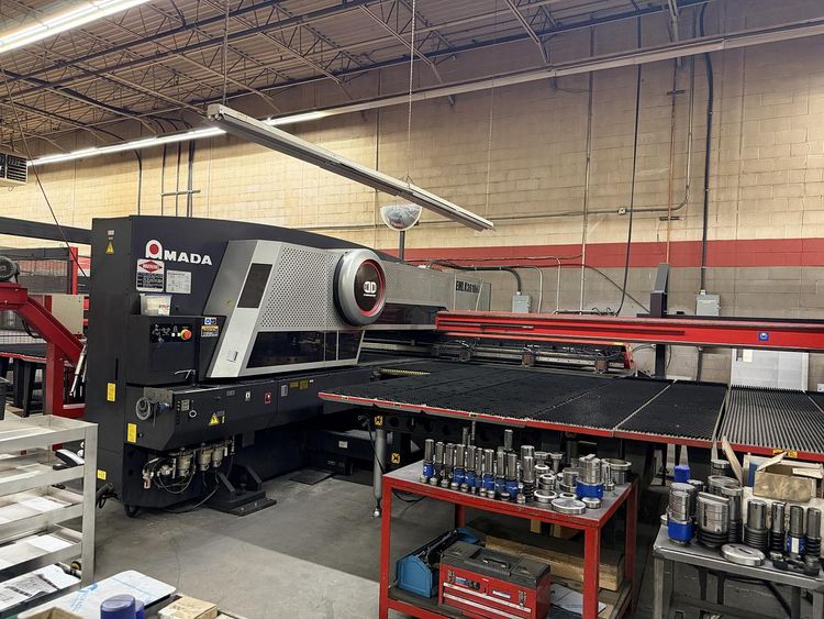 Amada EMLK 3610NT  33 tons