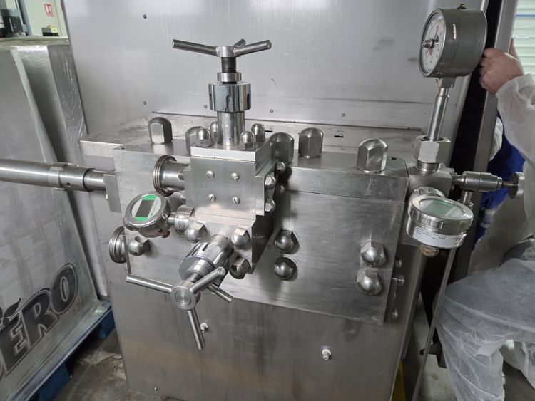 APV Blue-Top homogenizer