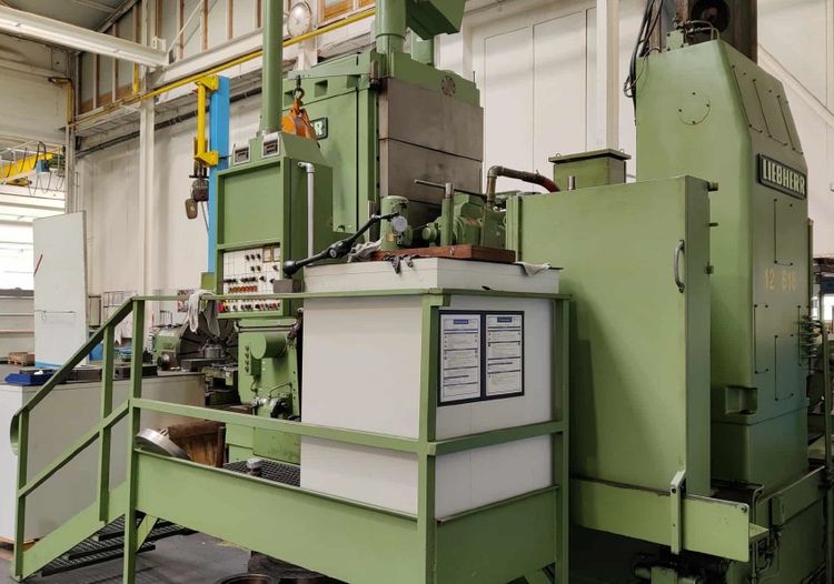 Liebherr L 1202 Variable Speed Gear Hobbing Machine - Vertical