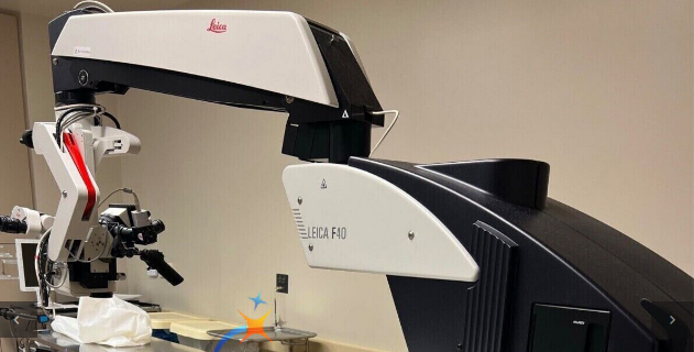 Leica M525 F40  Surgical Microscope