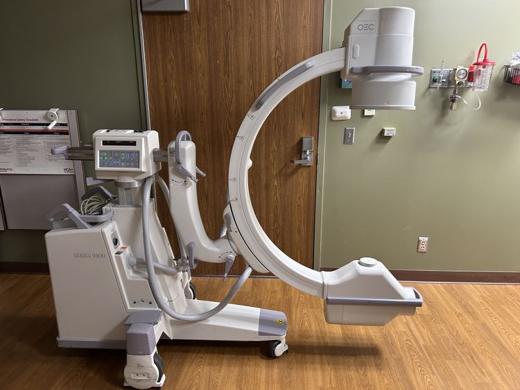 GE OEC 9800 Plus C-Arm