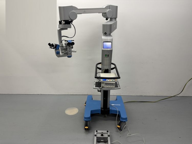 Möller-Wedel Hi-R 900 Surgical Microscope