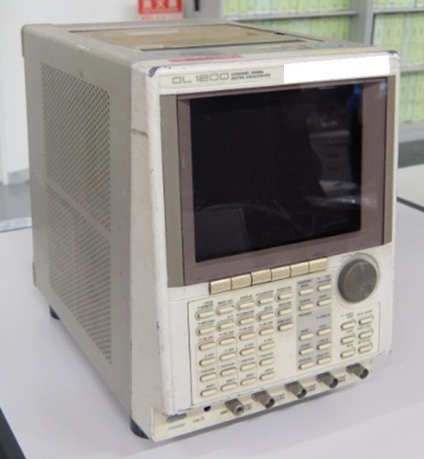 Yokogawa DL1200 oscilloscope
