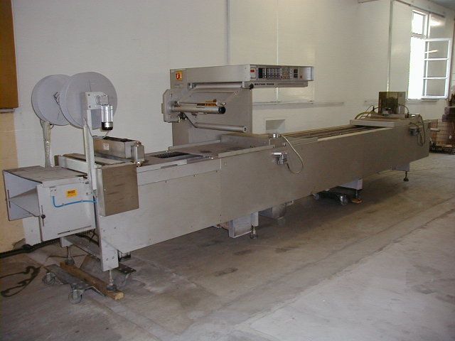 Multivac R5200, Thermoforming Machine